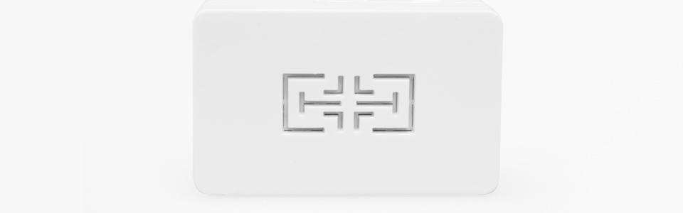 Micro USB (供电)